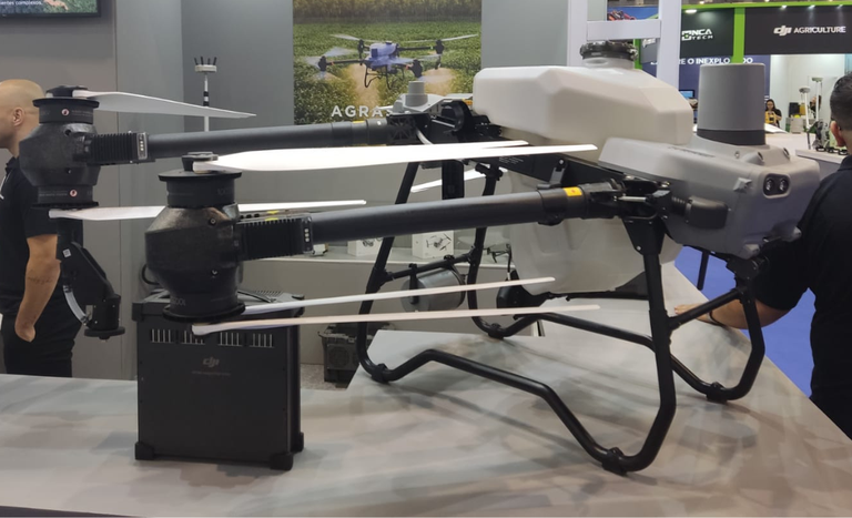 Mapa apresenta normas sobre uso de drones na agricultura na Drone Show