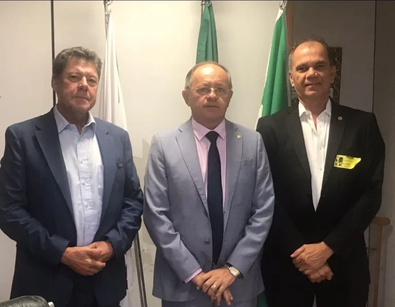 Paulo Leal (pres Feplana), deputado Benes Leocádio (relator do PL) e Alexandre Andrade Lima (vice-pres Feplana)