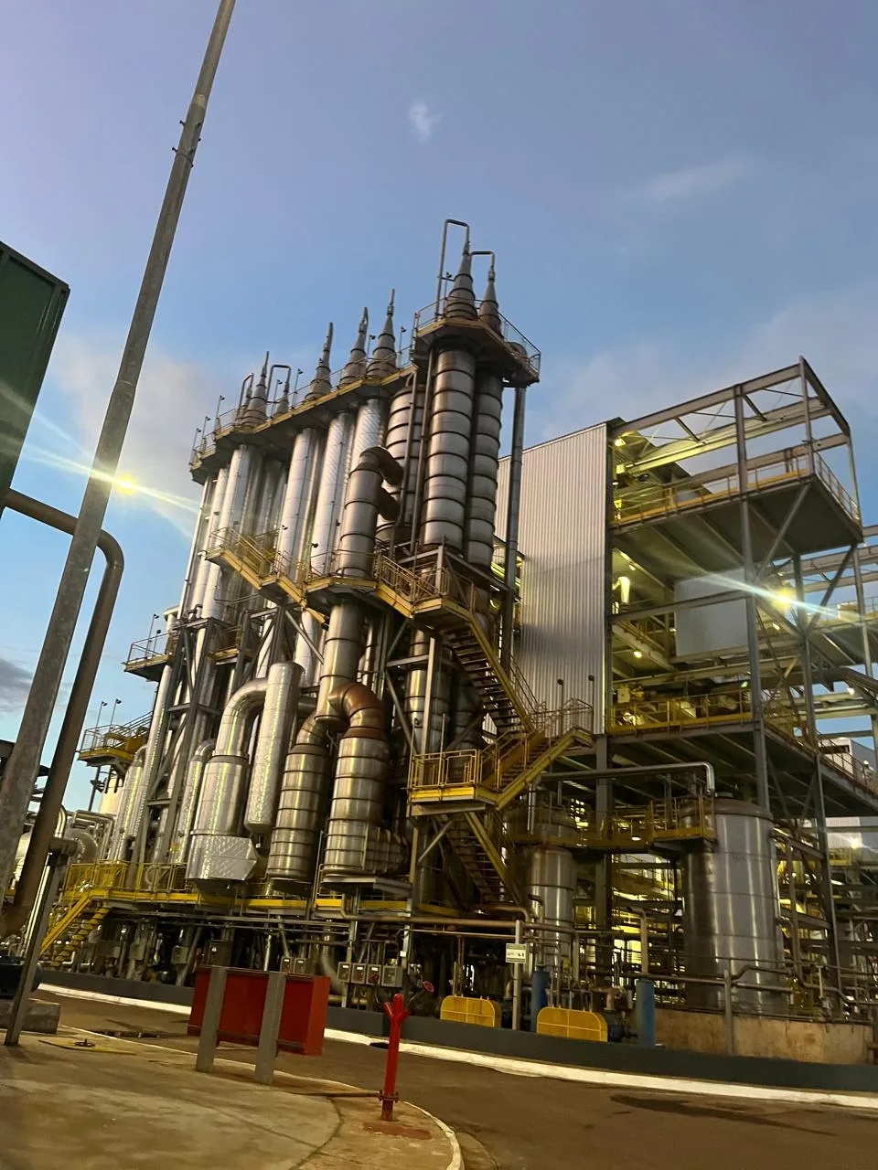 Raízen inicia exportação de etanol celulósico de nova unidade em Guariba- SP