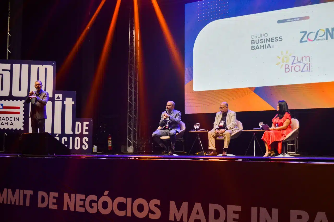 Imagem de participantes do Summit de negócios Made in Bahia