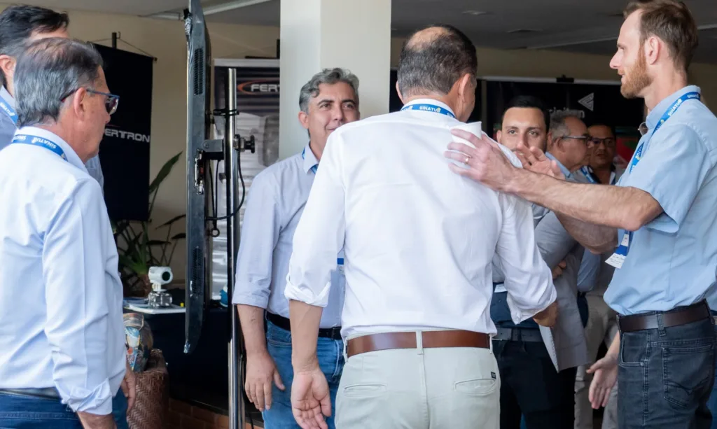 Network de alto nível impulsiona negócios no Congresso SINATUB25 Network de alto nível impulsiona negócios no Congresso SINATUB25