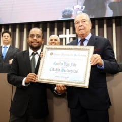 Maurilio Biagi Filho recebe título de Cidadão Sertanezino