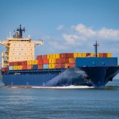 O biobunker, um biocombustível para navios, é mencionado como parte do portfólio de soluções da Copersucar, ao lado do biogás/biometano e SAF