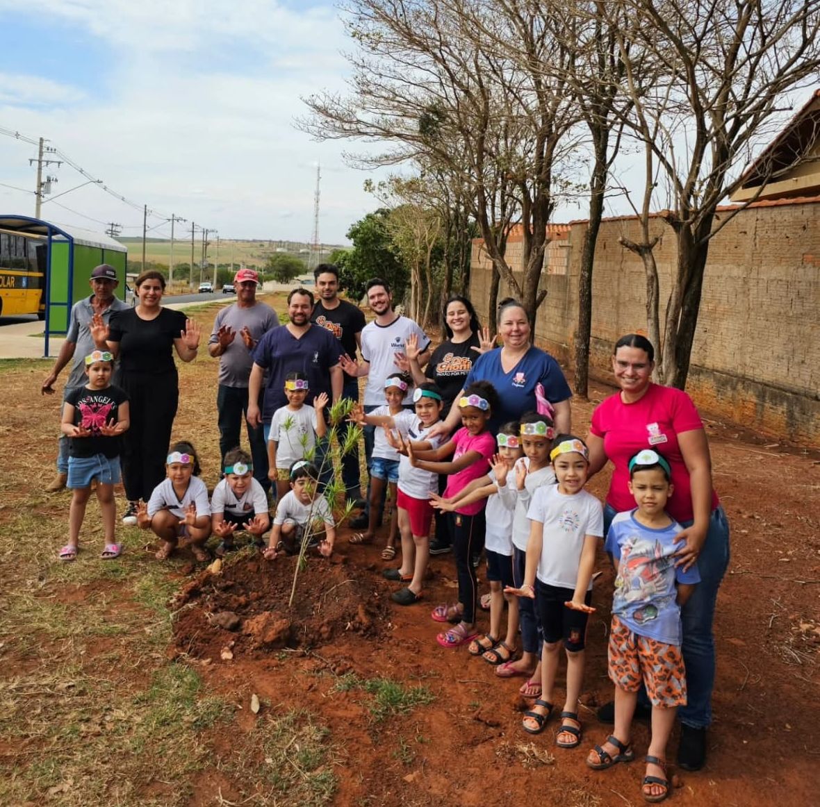 Usina Enersugar incentiva a sustentabilidade com a doação e plantio de árvores