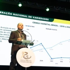 O pesquisador Ricardo Oliveira apresentou o censo varietal 2024/25 (Foto: René Villela)