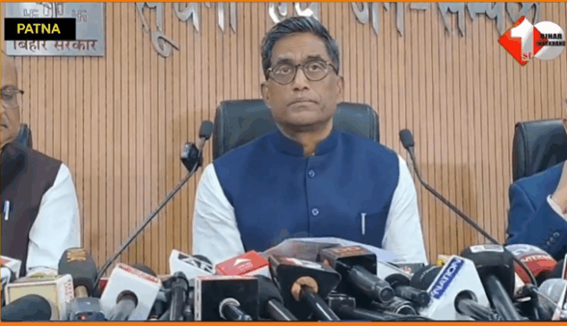 Pratyay Amrit, Secretário-Chefe de Bihar, estado da Índia