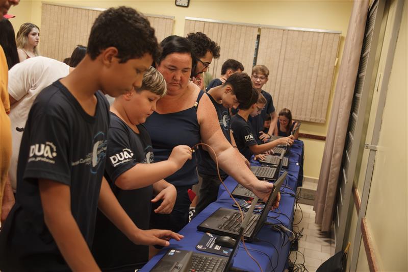 Estiva Bioenergia incentiva formação de  turma de robótica 